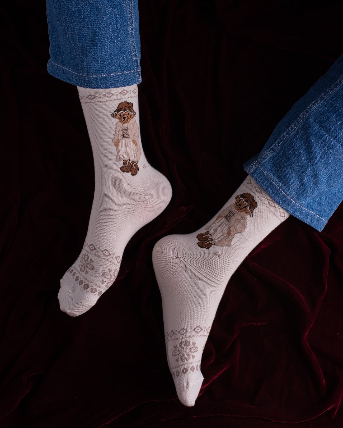 White Design Aunt Bear Funky Socks SN35